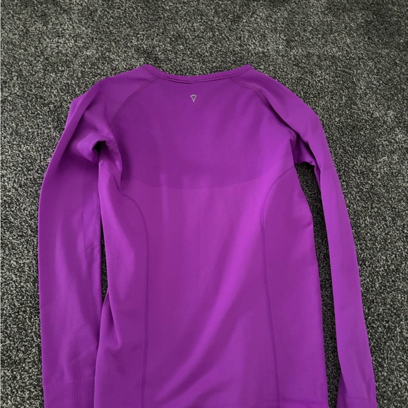 ivivva long sleeves - Picture 4 of 7